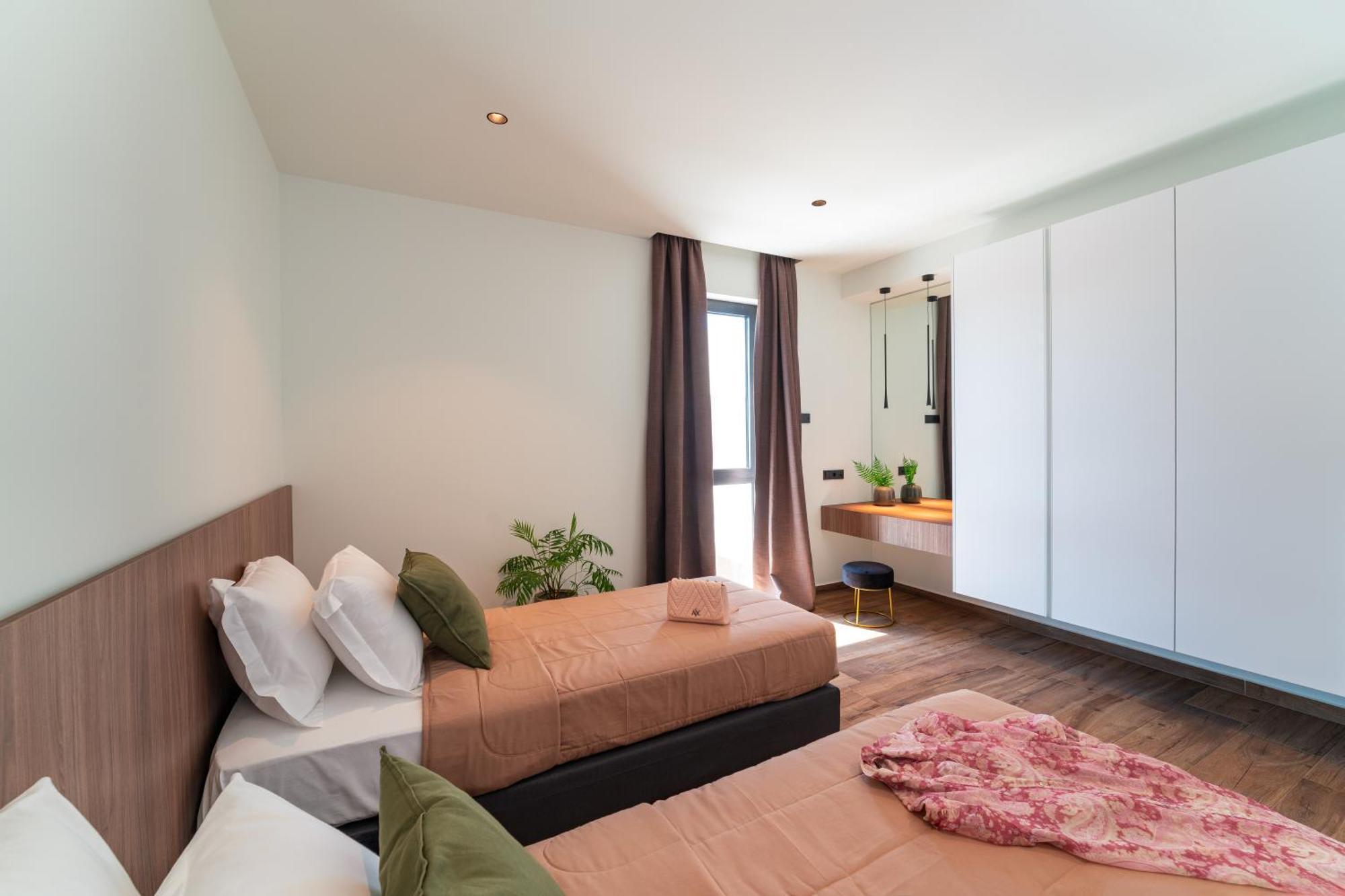 Momentum Villas เอียลิซอส ภายนอก รูปภาพ
