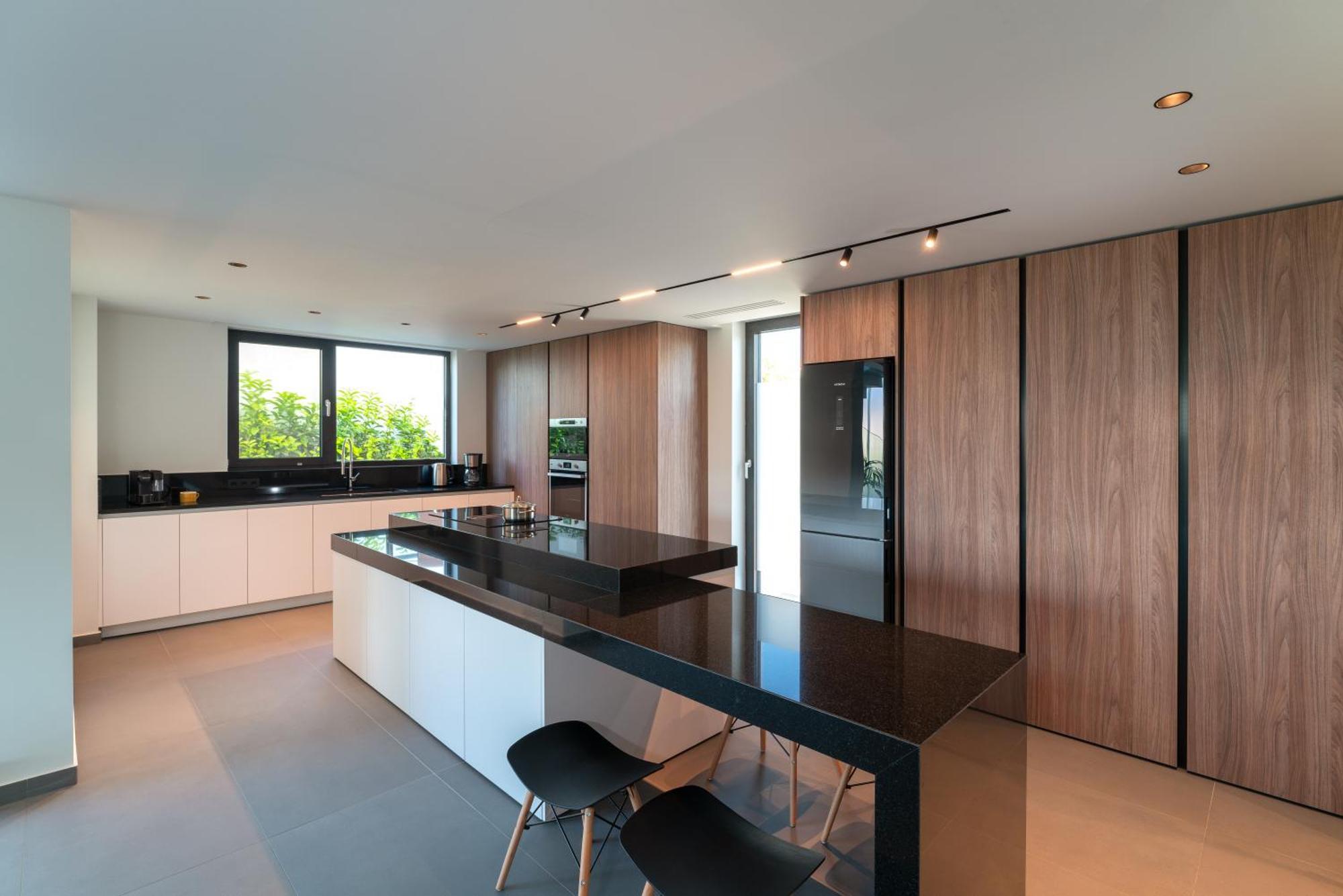 Momentum Villas เอียลิซอส ภายนอก รูปภาพ