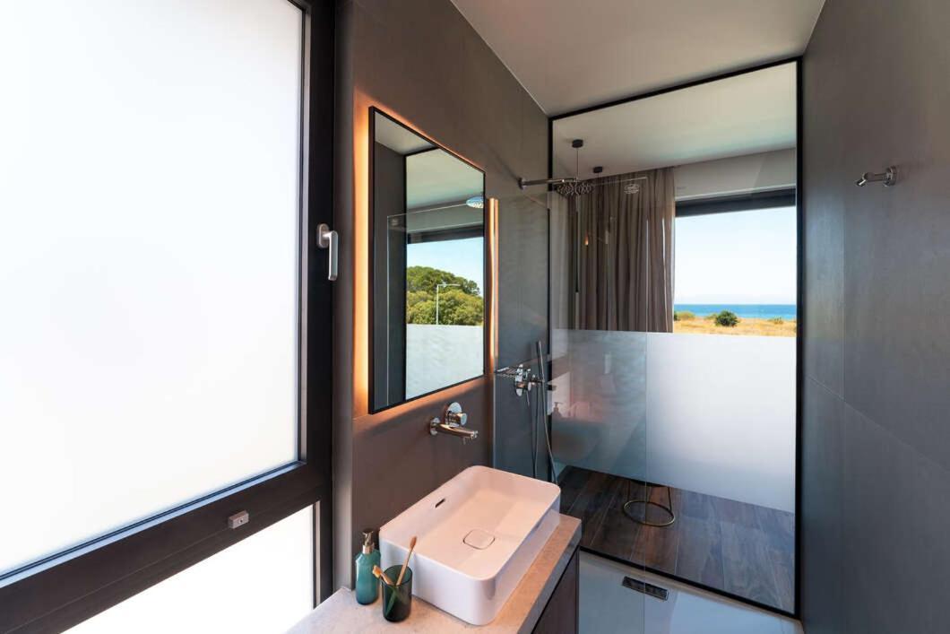 Momentum Villas เอียลิซอส ห้อง รูปภาพ