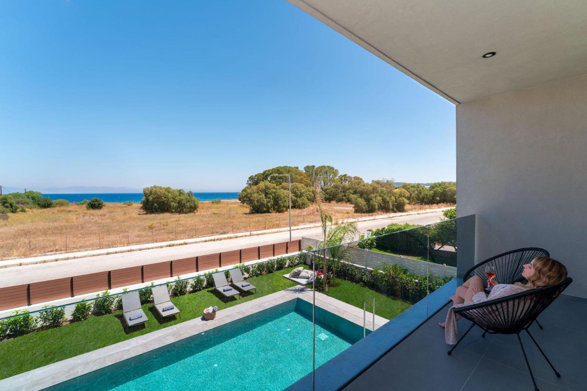 Momentum Villas เอียลิซอส ภายนอก รูปภาพ