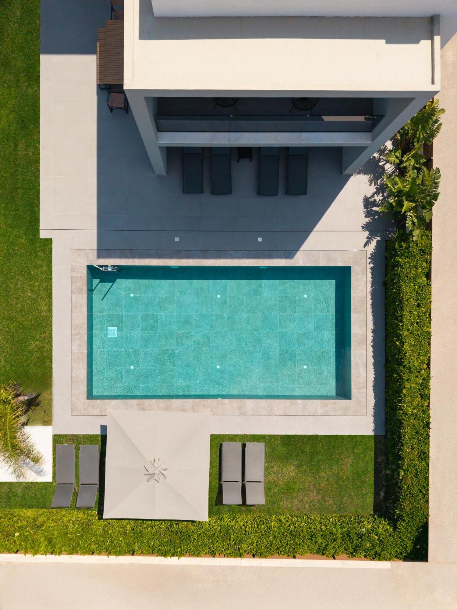 Momentum Villas เอียลิซอส ภายนอก รูปภาพ