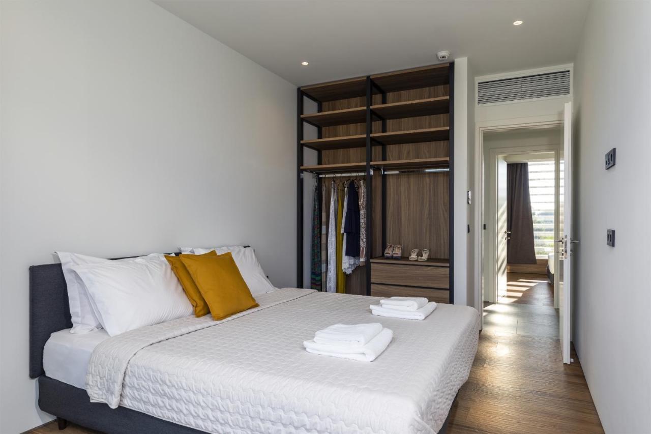 Momentum Villas เอียลิซอส ภายนอก รูปภาพ